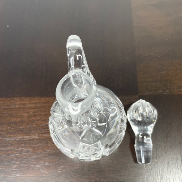 Vintage Small Decanter with Stopper Pinwheel Pattern - Picture 7 of 8